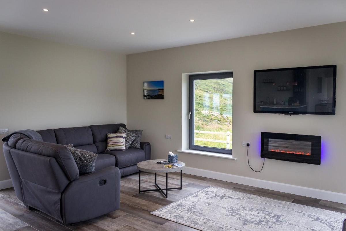 Baybridge House, Sky Road - Housity
