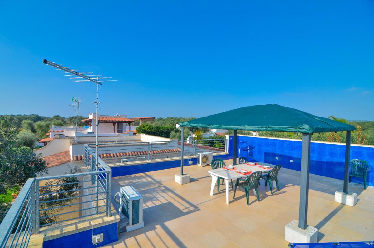 Villa Mina con giardino a Torre Colimena - Housity