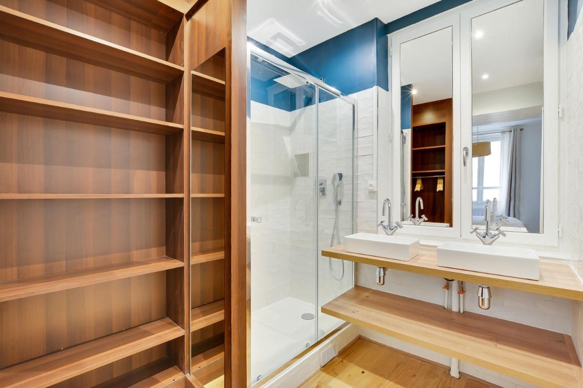 Suitetrails - Pick A Flat's Apartment in Parc Monceau - Rue de Naples