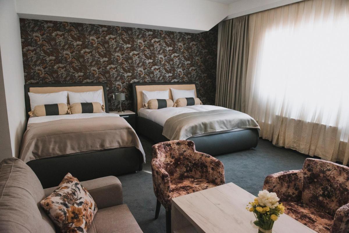 Hotel Bacchus - Housity
