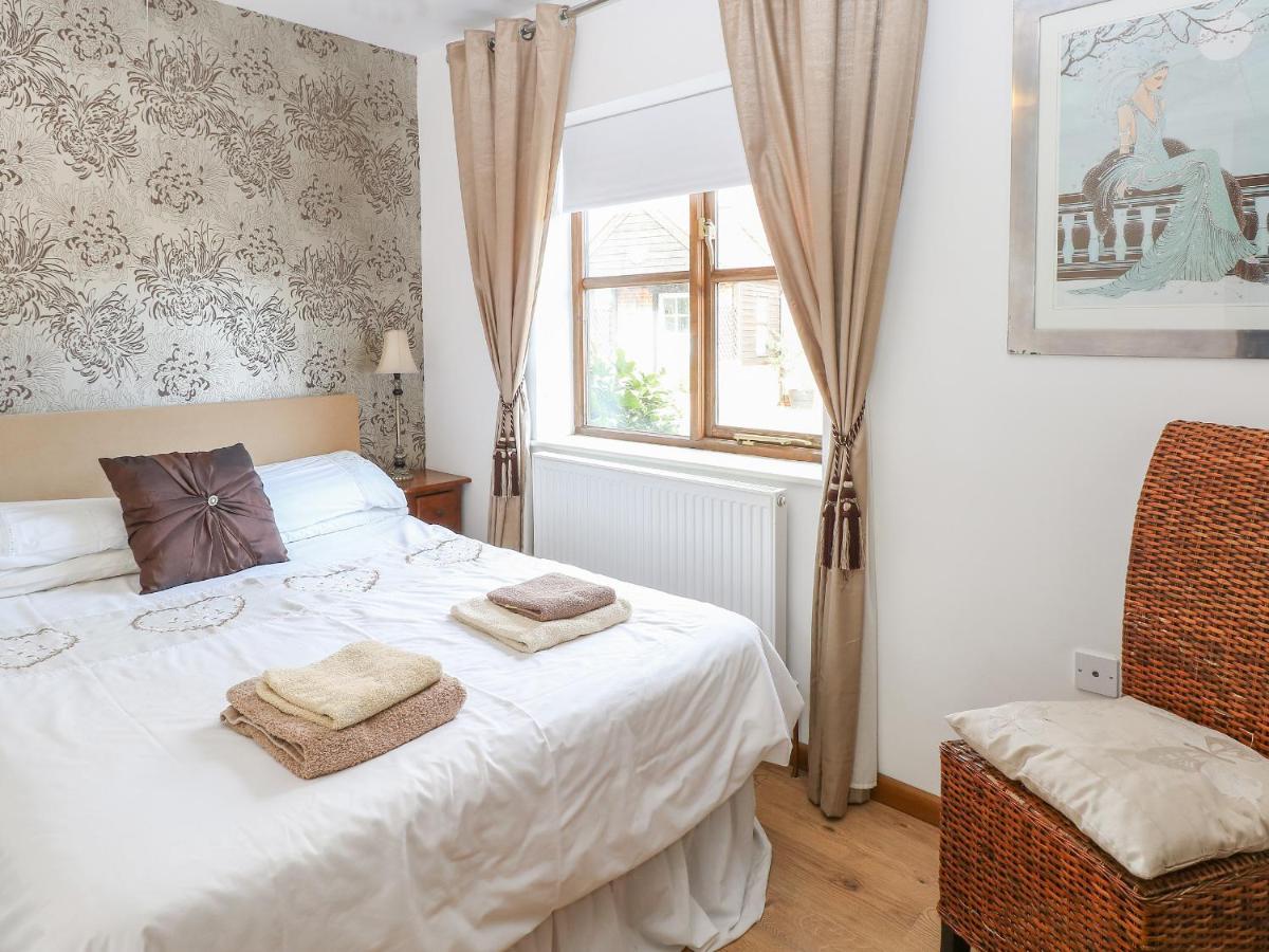The Haybarn - Housity