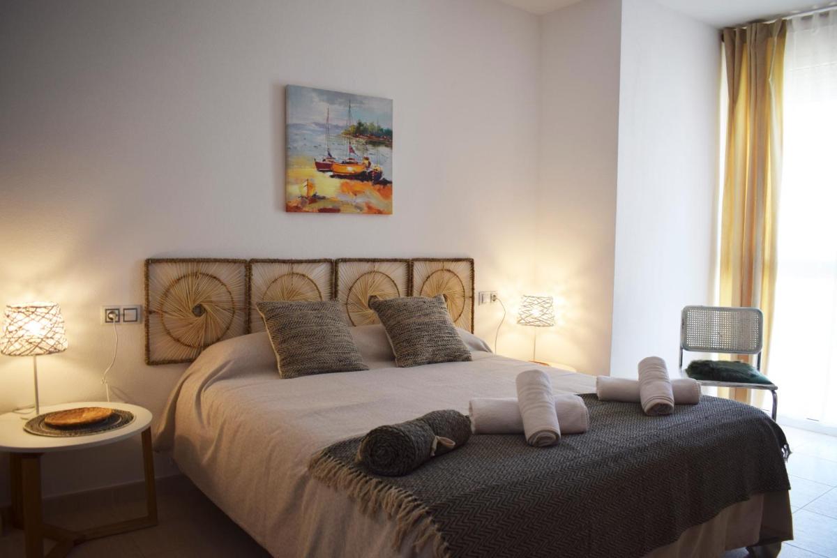 Anacasa Zurich Les Marines AP3216 - Housity