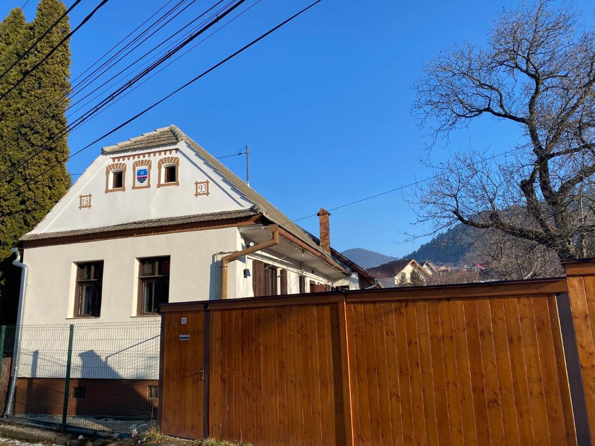 Family Friendly 4Village House - Housity