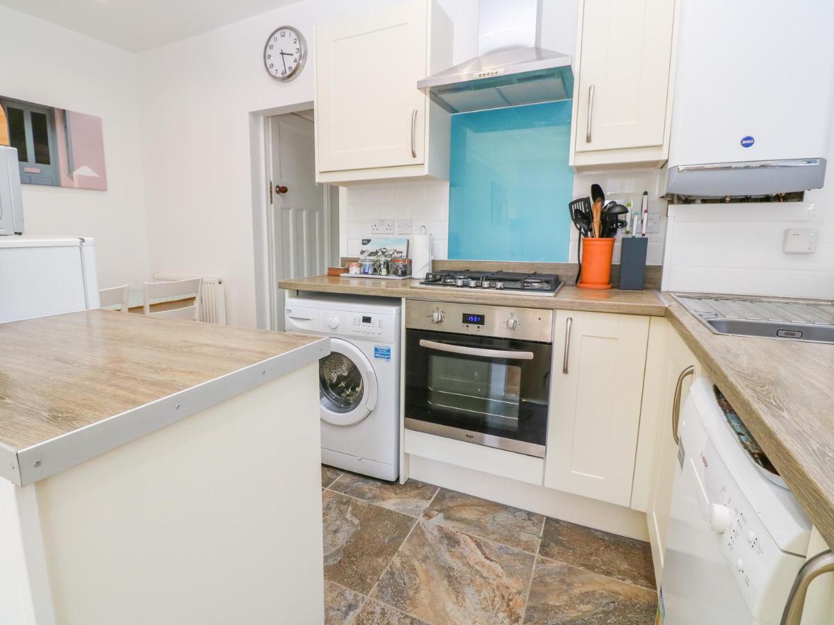 Two Tides Cottage - Housity