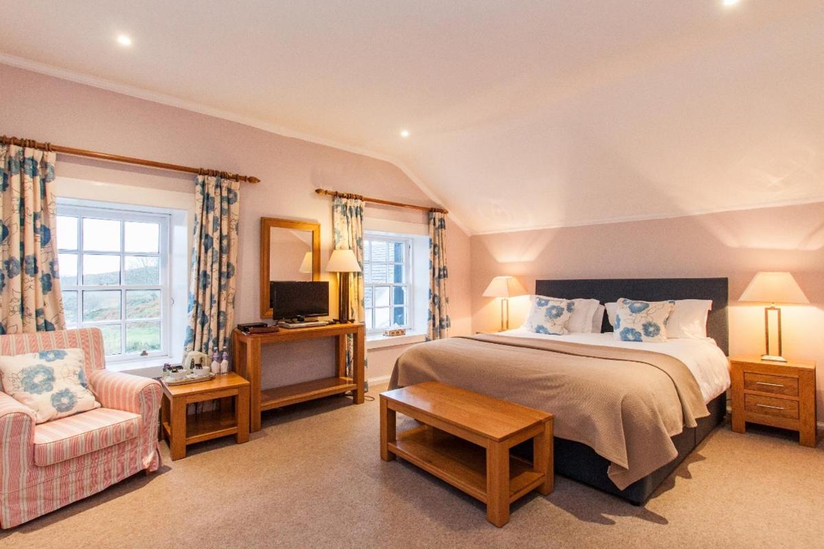 The Colonsay Hotel - Housity