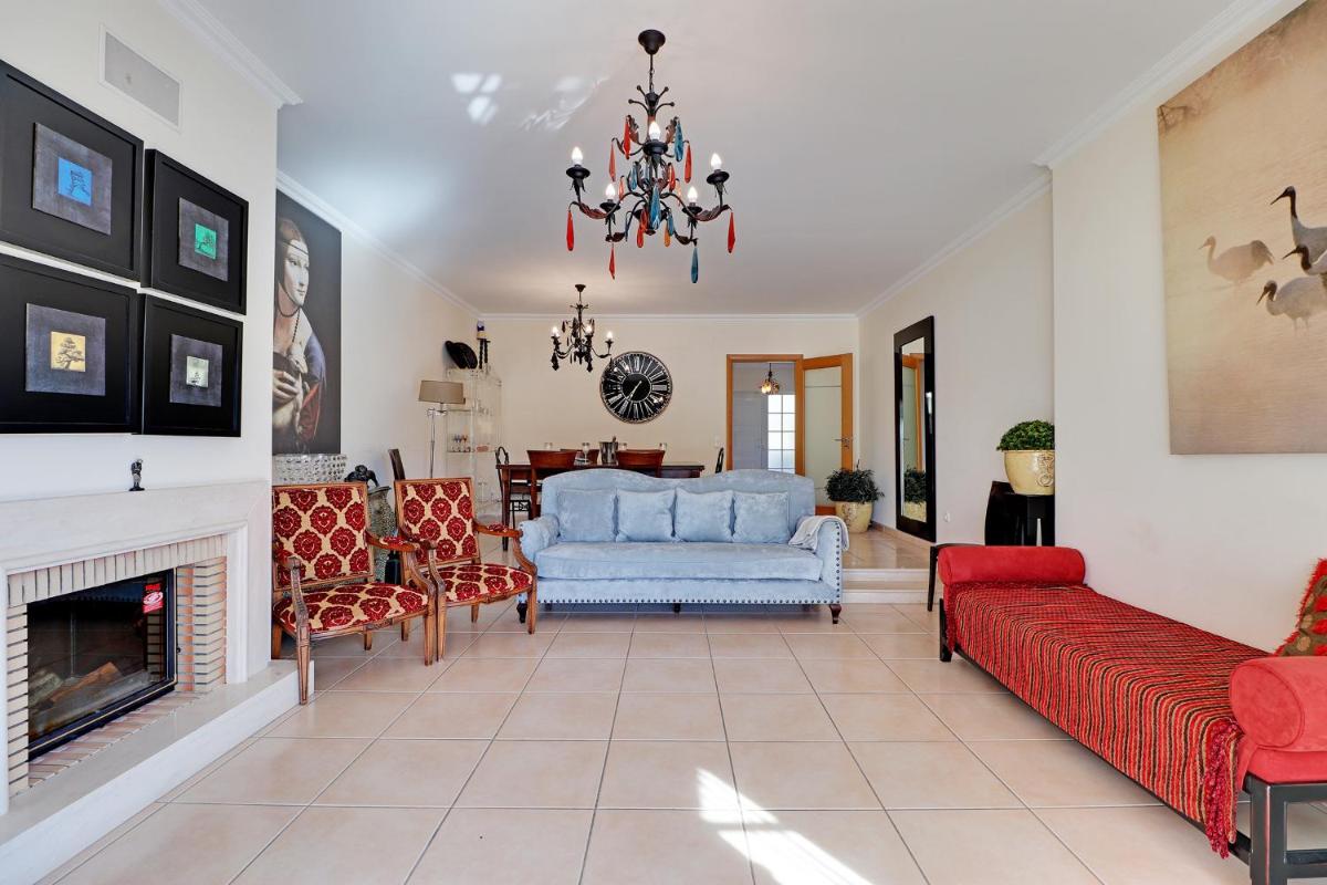 VILAMOURA TENNIS VILLA - Housity