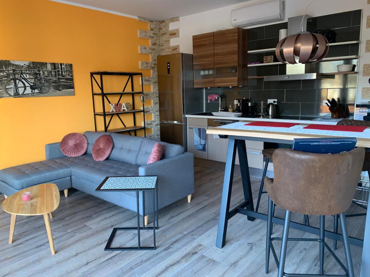Stadtvilla Intzeplatz - Apartment Föhr - Housity