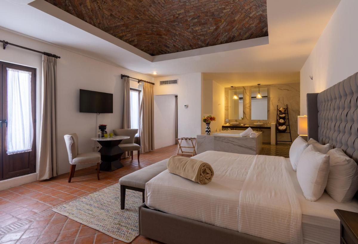 Hotel Hacienda San Cristóbal - Housity