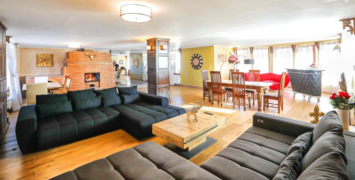 Transilvania Mansion - Housity