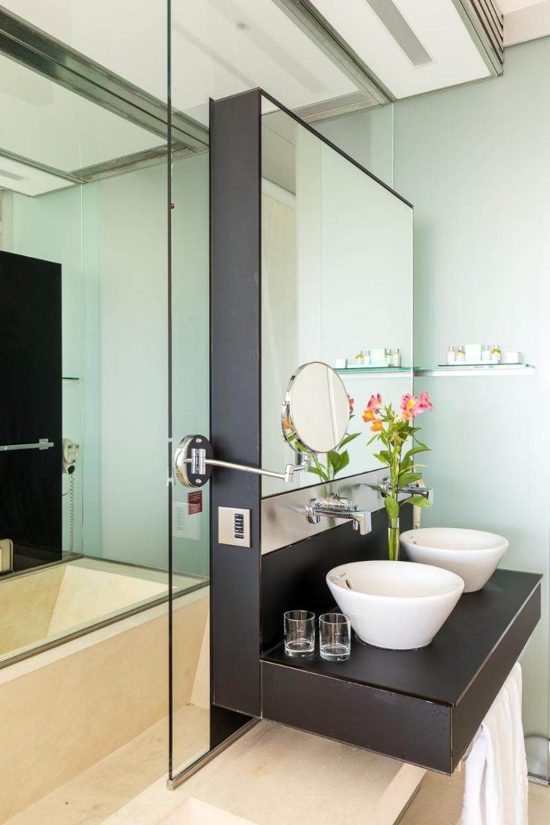 Un baño de Parador de Cádiz