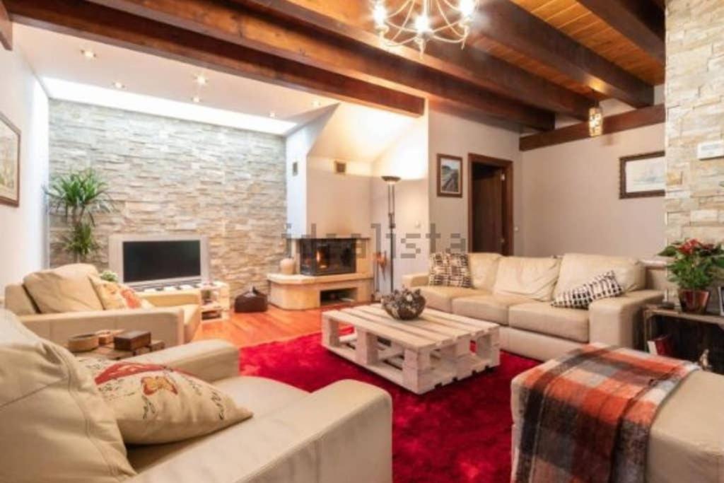 Aliga Etxea. Beach & Mountain Village - Housity