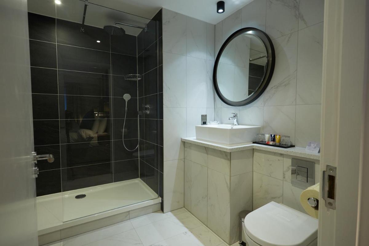 Wychwood Park Hotel and Golf Club - Housity