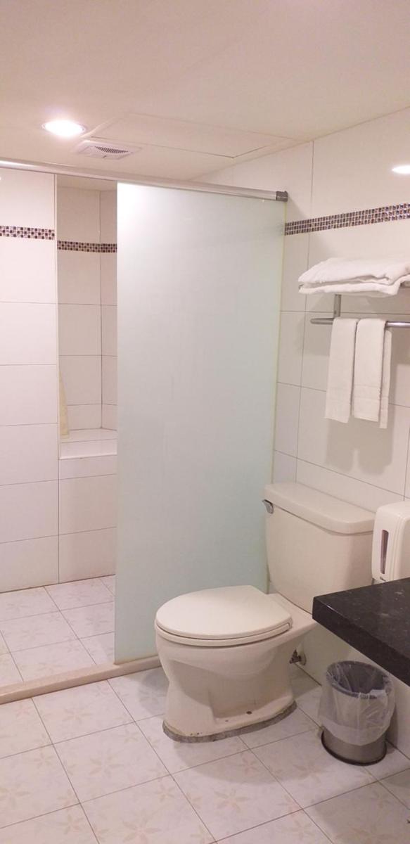 Unic Hotel - Housity