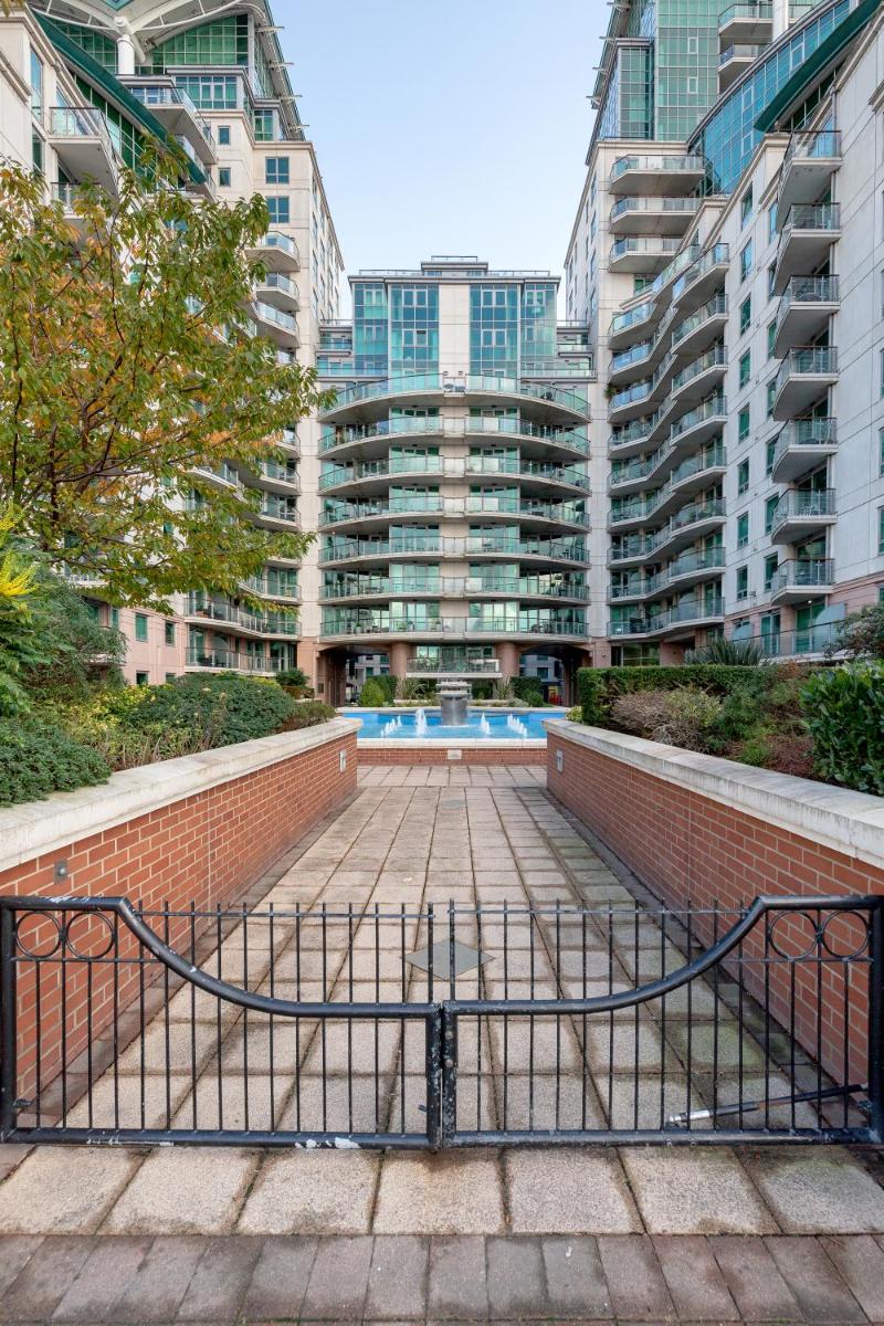 WelcomeStay Vauxhall St Georges Wharf 2 Bedroom Apartment - Housity