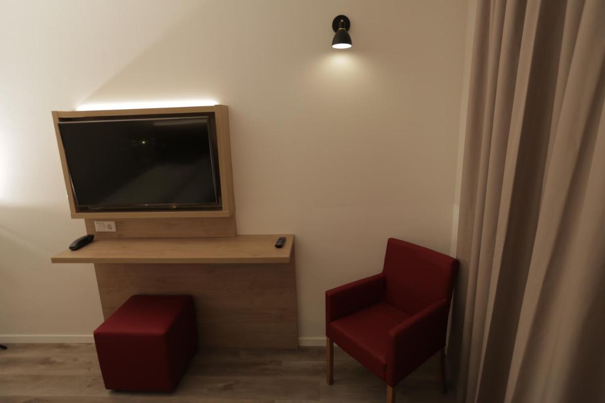 Galeria Airport Hotel - Housity