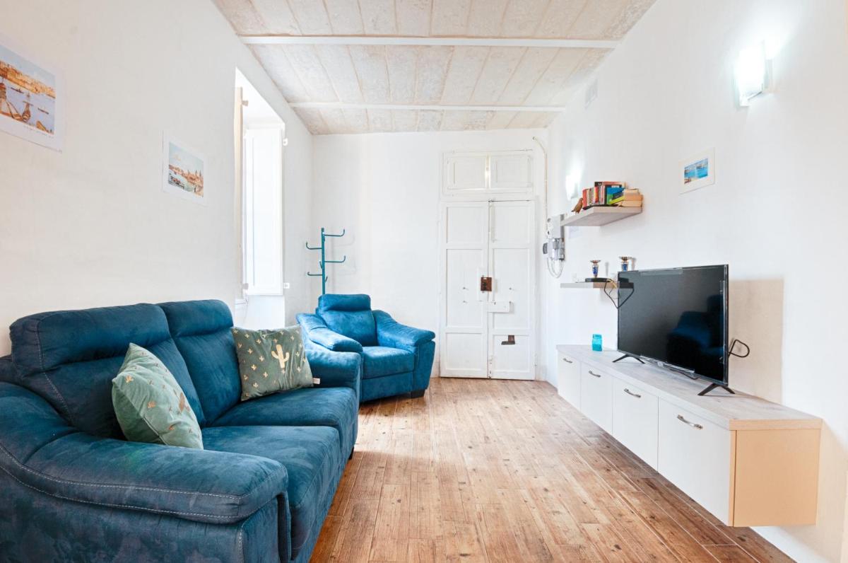 Kalkara Cosy 2 Bedroom Maisonette - Housity