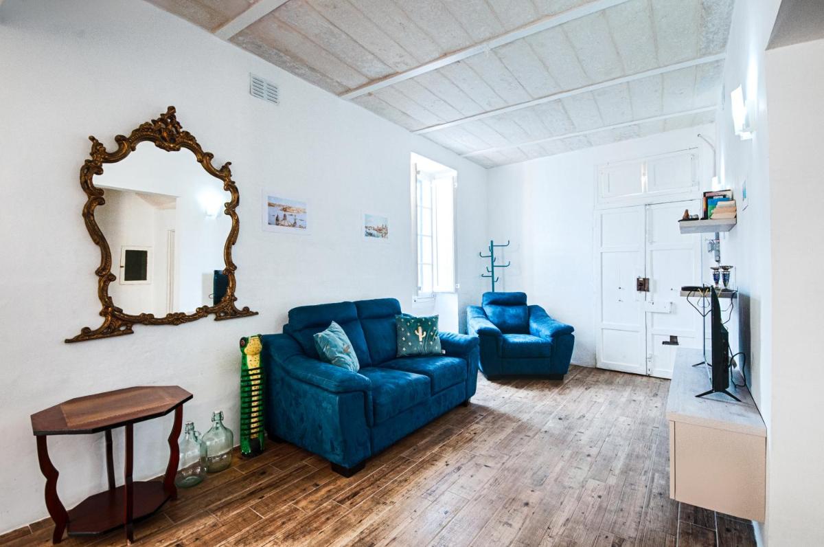 Kalkara Cosy 2 Bedroom Maisonette - Housity
