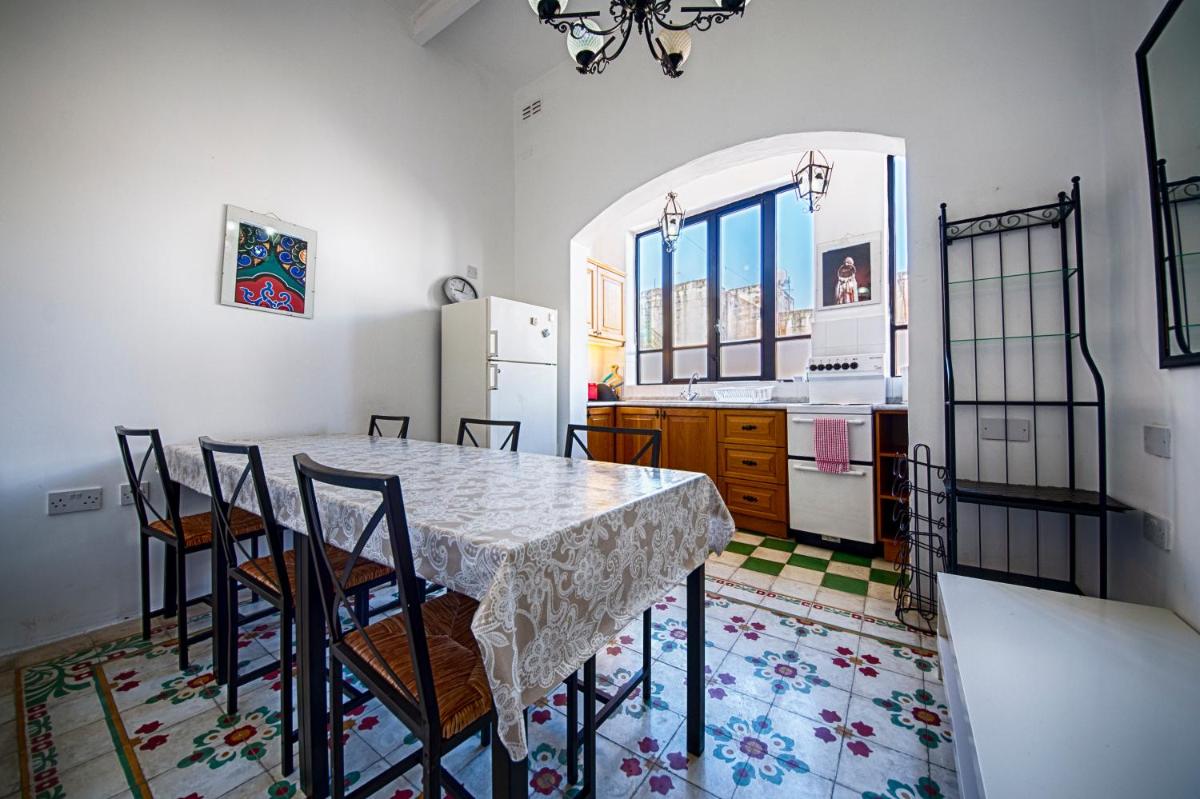 Suitetrails - 3 Bedroom Town House, Vittoriosa