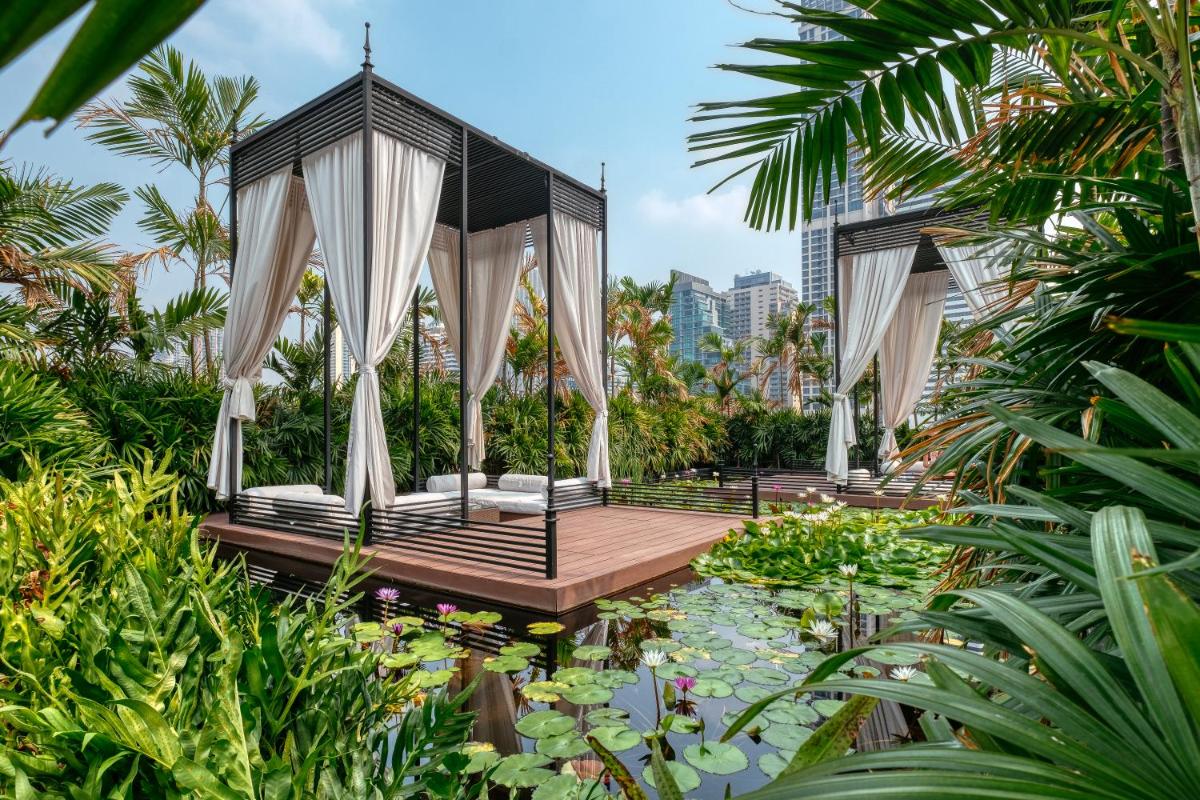 Mövenpick Hotel Sukhumvit 15 Bangkok - Housity