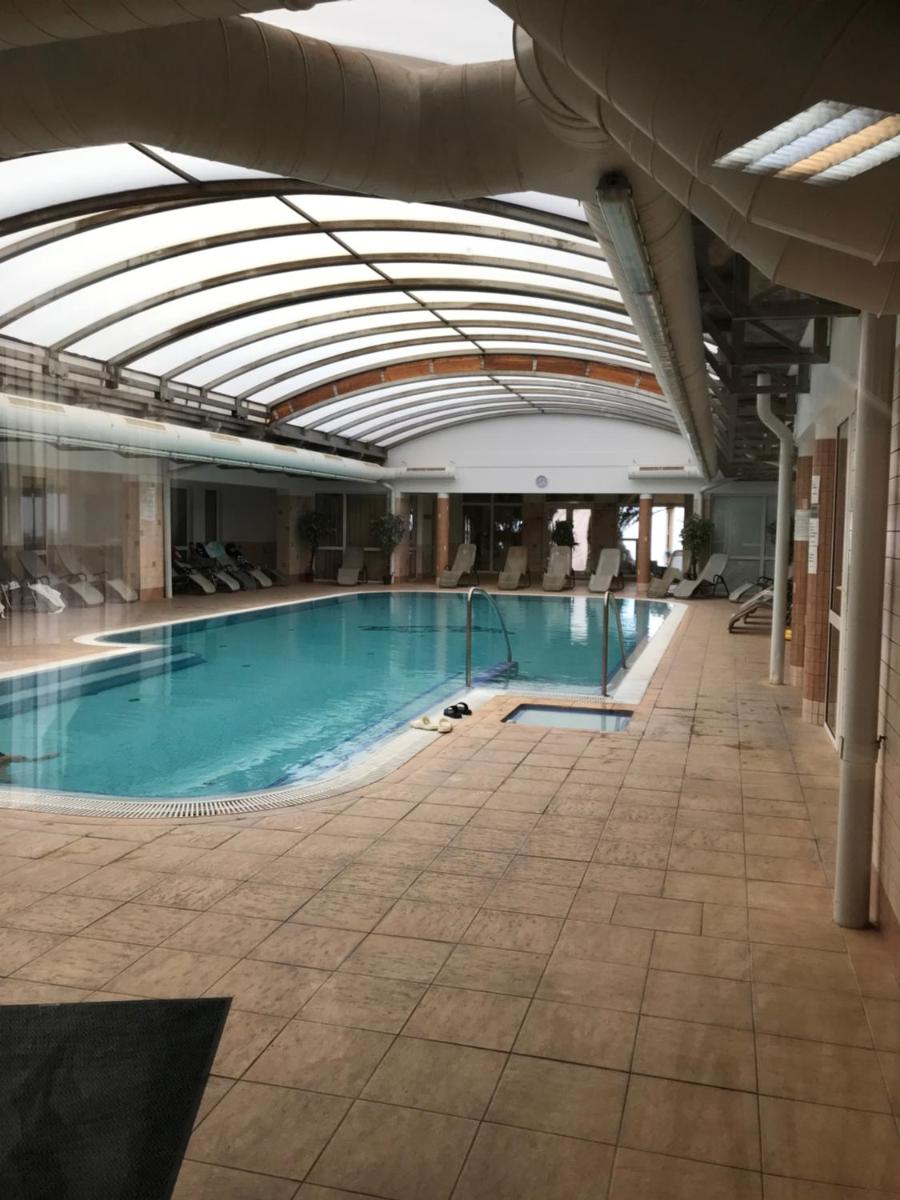 KarosPool Apartman - Housity