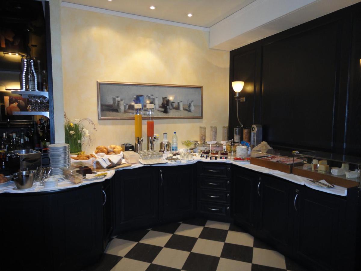 Hotel Hofbalzers - Housity