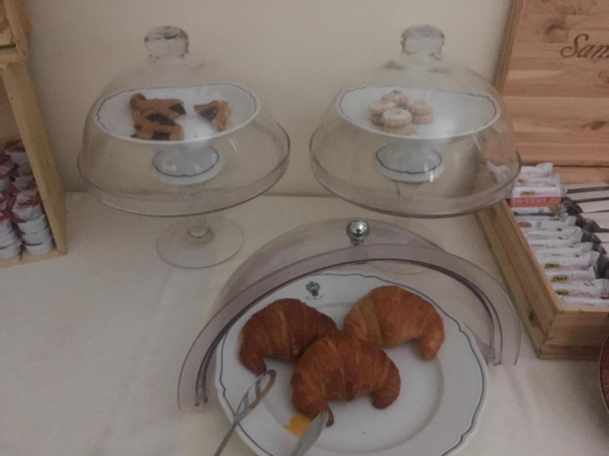Hotel Nastro Azzurro - Housity