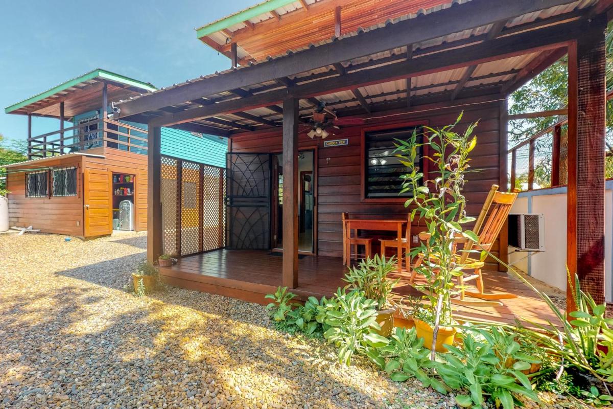 Latitude 17 - Housity