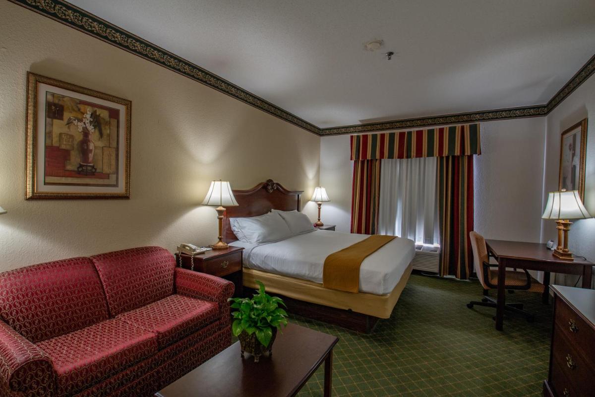 Moncks Corner Inn - Housity