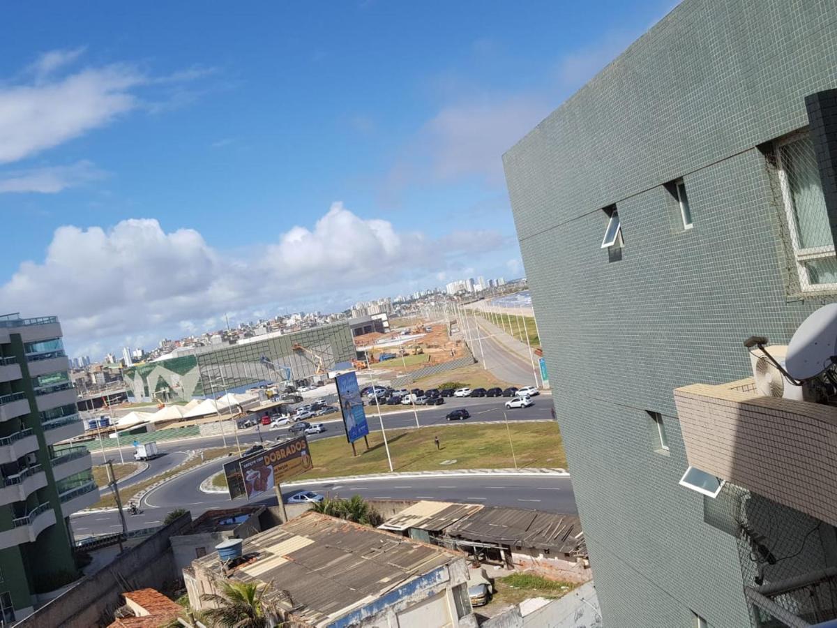 1/4 MOBILIADO EM FRENTE À PRAIA, EM SALVADOR BAHIA - Housity