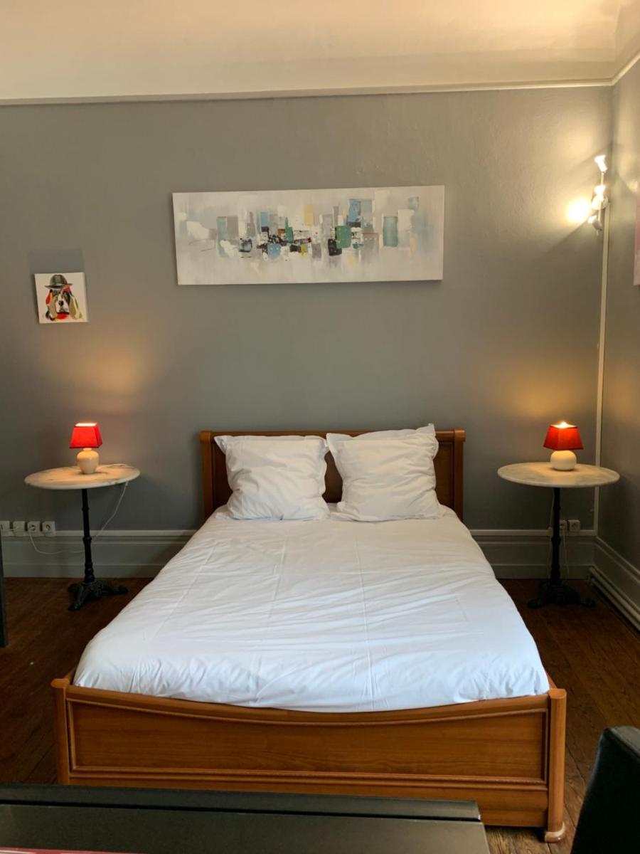 Aux Pieds de La Cathedrale - Housity