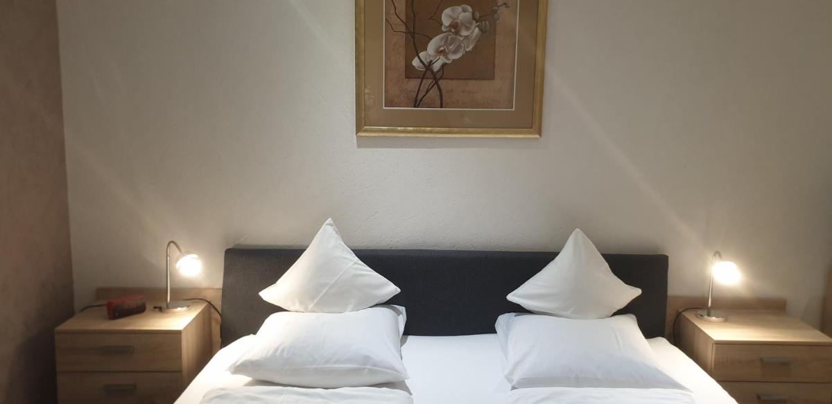 Meublés du 25 N3 Studio 1er Etage - Housity
