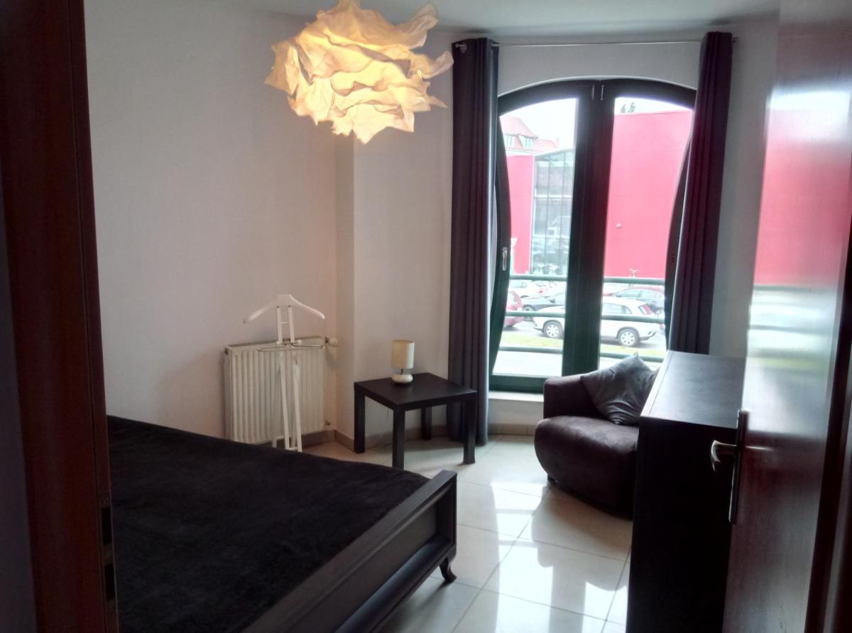 Apartamenty Krzywe Okna - Housity