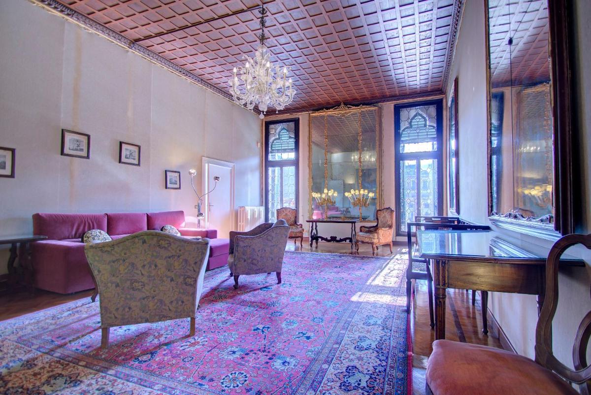 RABOSO Grand 9-windows - Housity