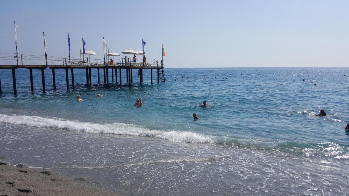 Alanya Goldcity 2 bedroom villa - Housity