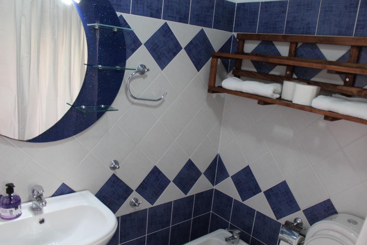 Yuri Guest House - Housity