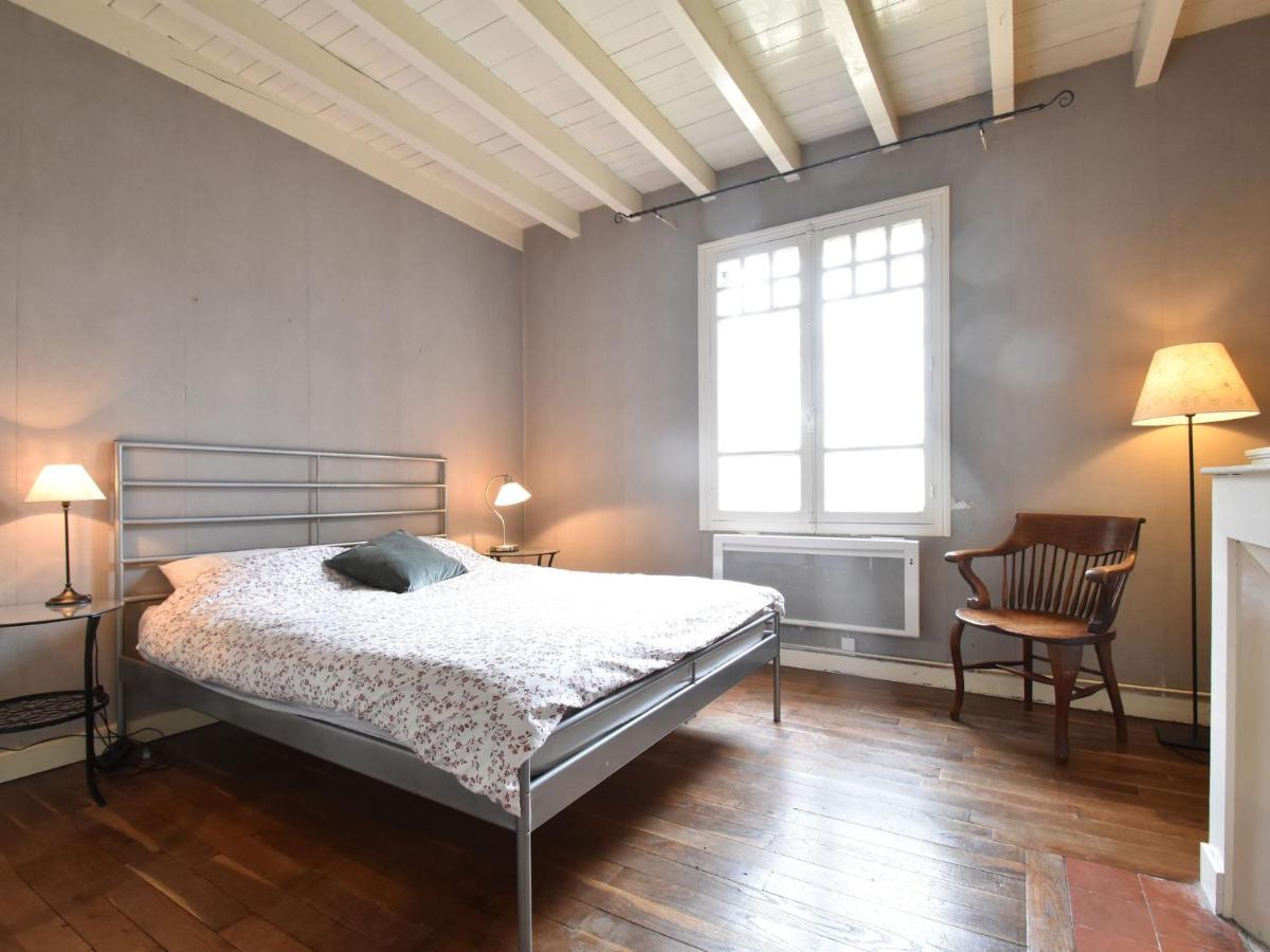Mansion in Charrin by Loire with Pool - Housity
