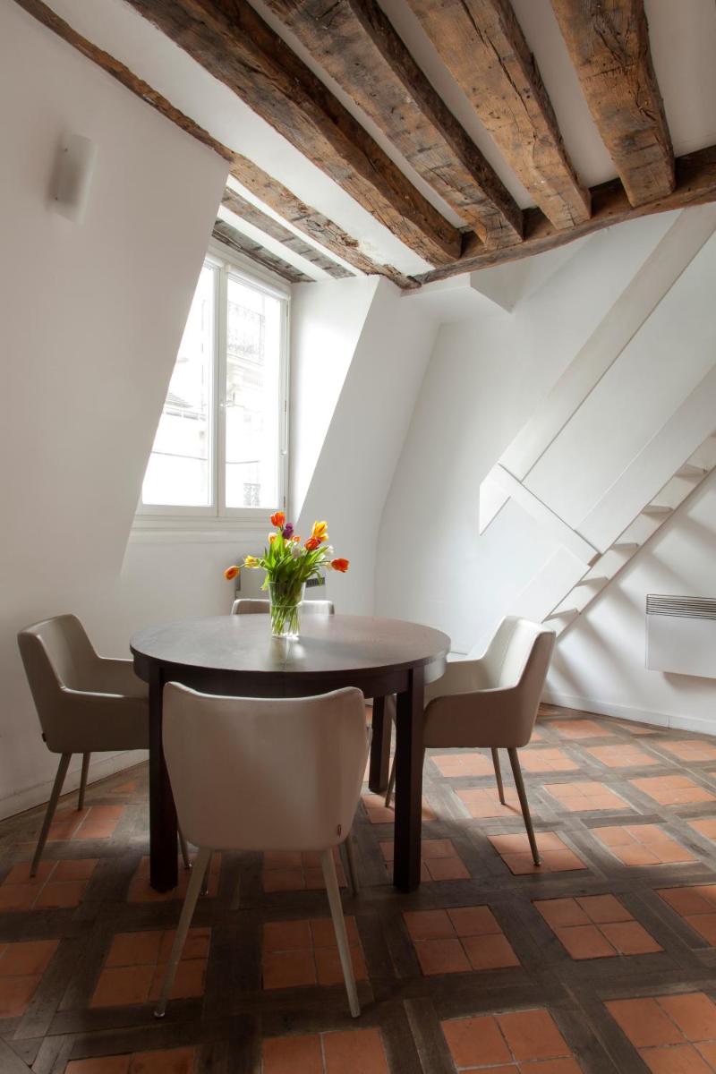 Gregoire Apartment - Housity