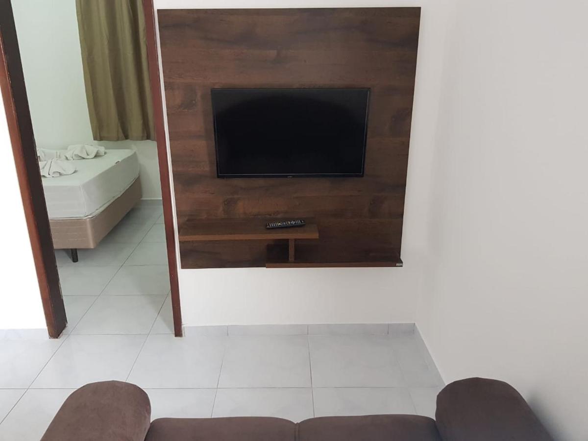 Kitnets Izidro - TAMBAÚ - Housity