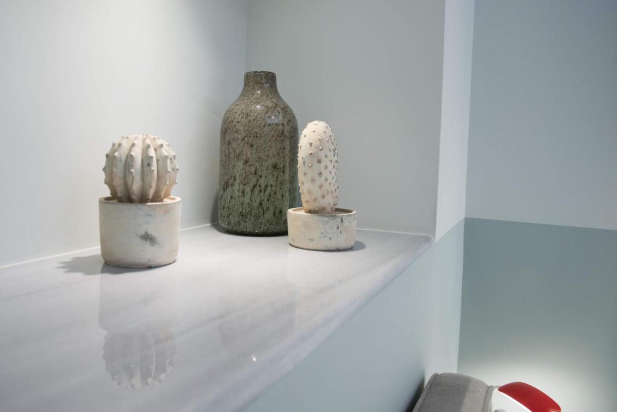 Stylish Studio Apartment - 1 House - Housity