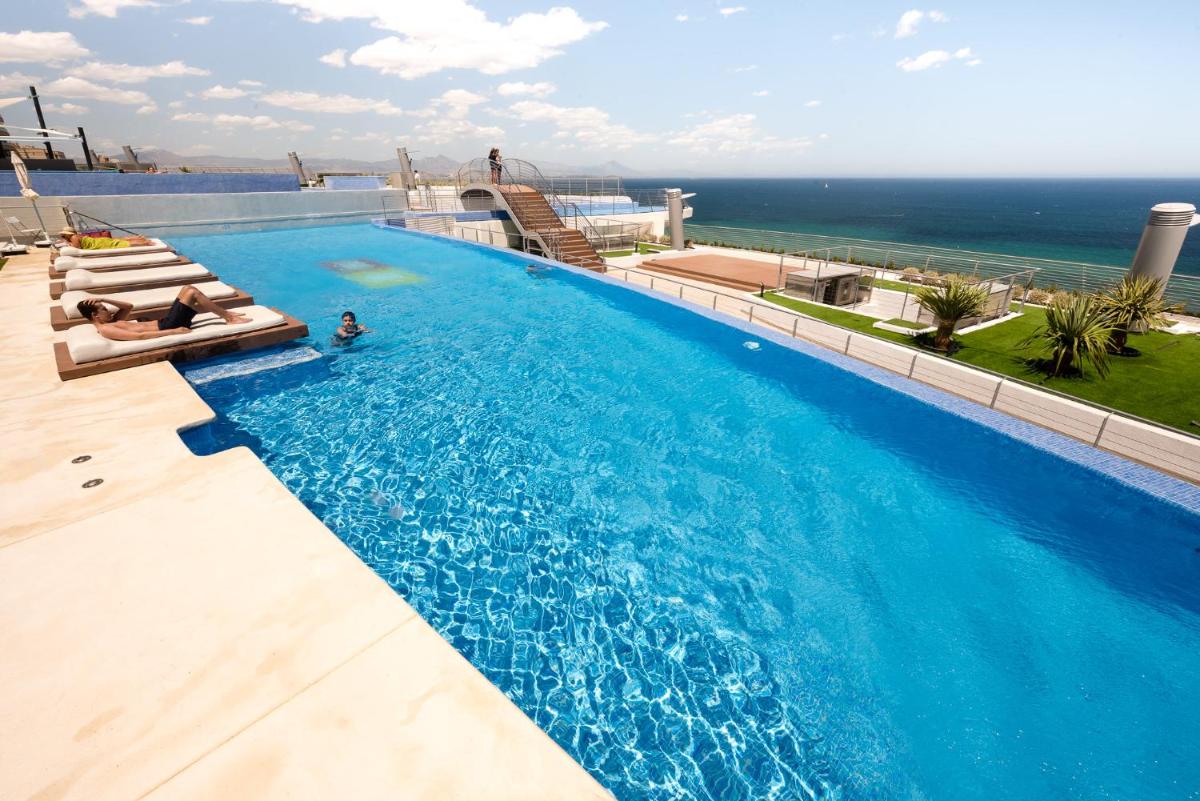 INFINITY SUNNY VIEW Deluxe - Housity