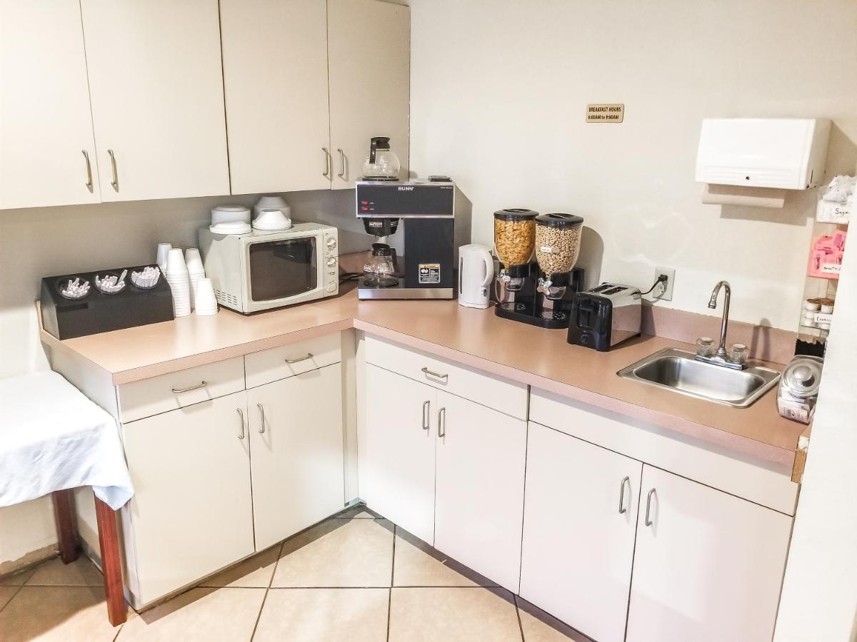 Hotel 7 Inn Vienna - Housity