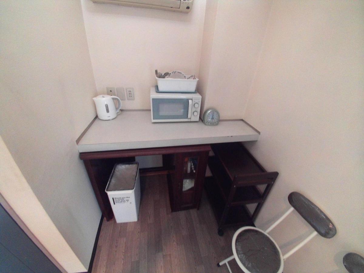 Miki Hall Akabane - Housity