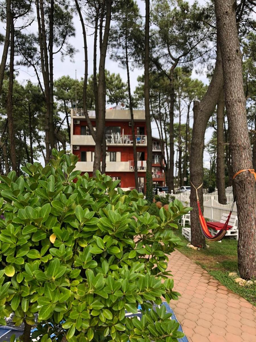Guest House Guriani - Housity