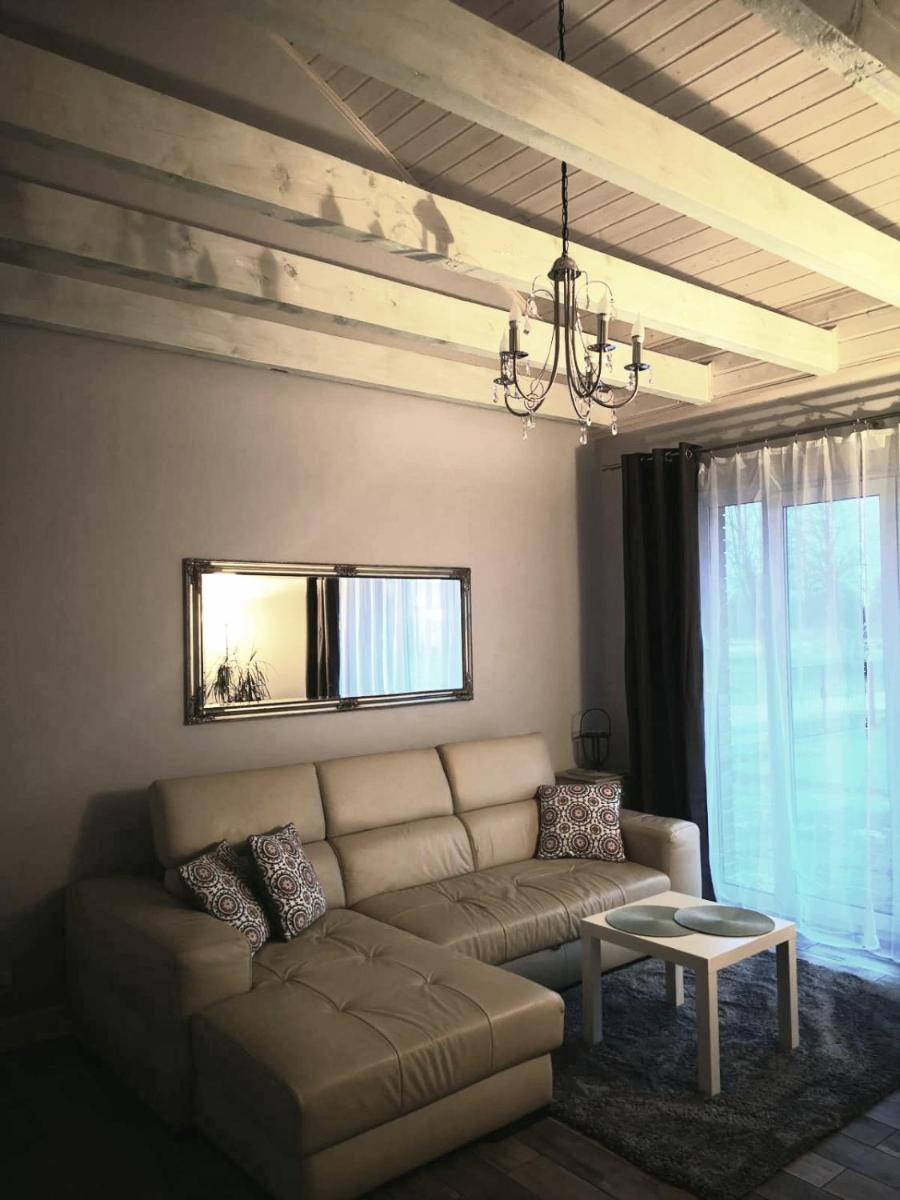 Apartments by the beach - Housity