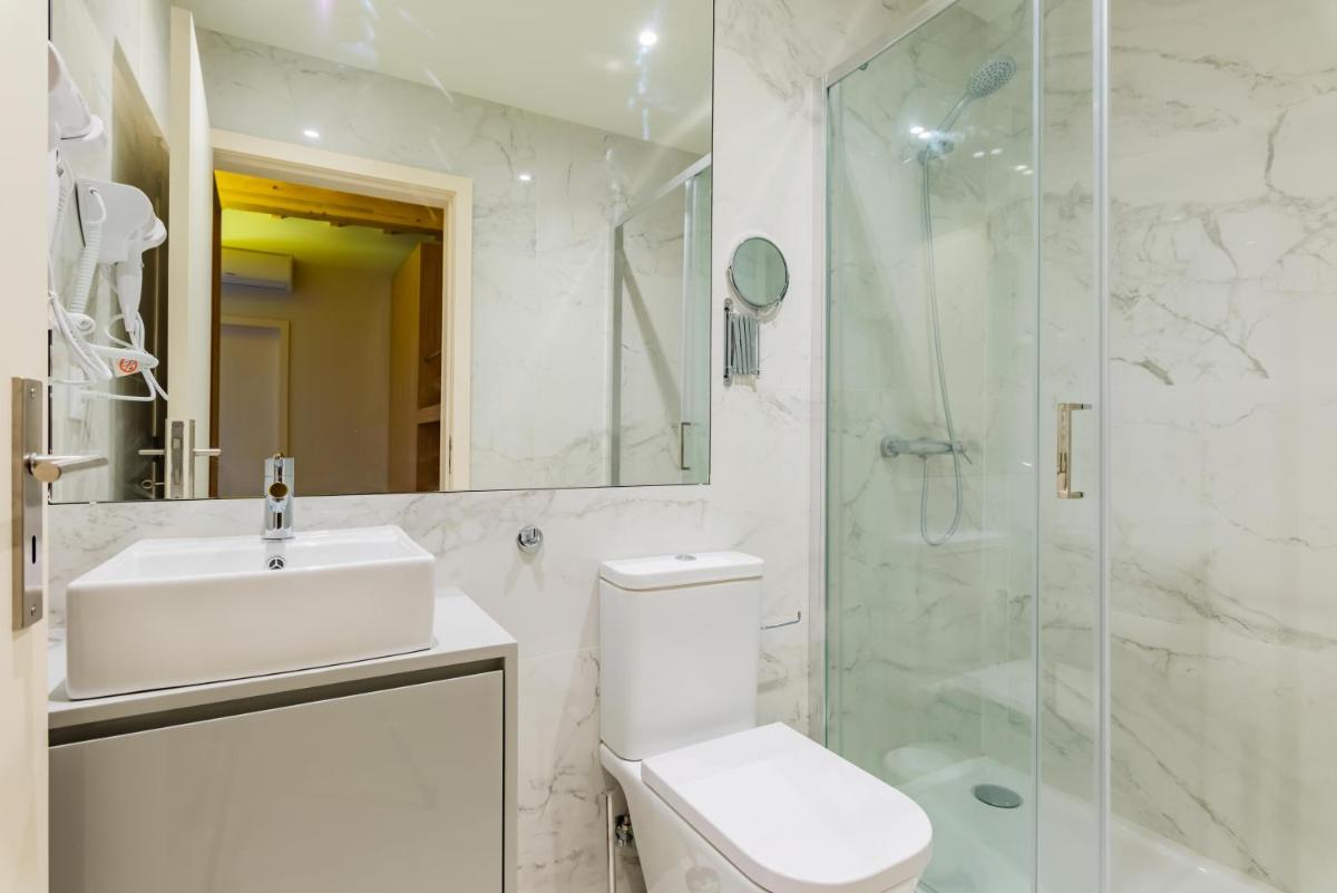 Lemago Porto Apartments - São Bento - Housity