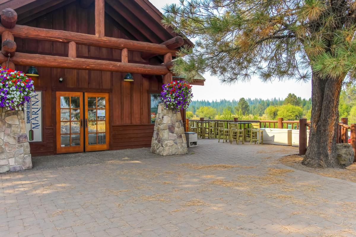Hickory Lane 16 | Discover Sunriver - Housity