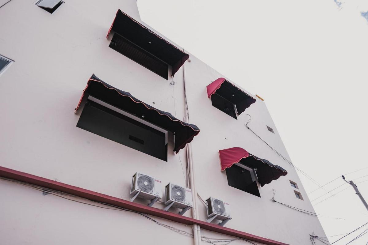 RedDoorz @ Jalan Pangeran Antasari Lampung 2 - Housity