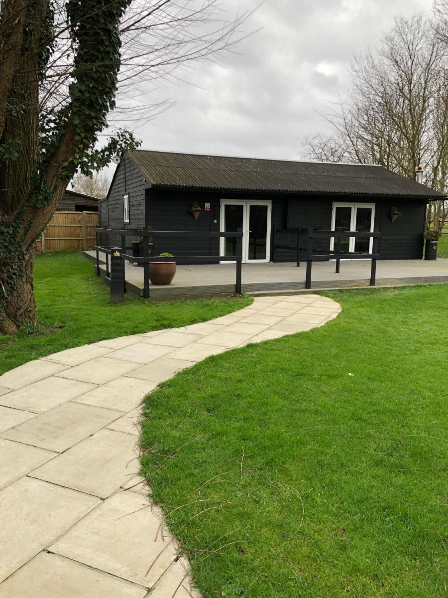 The Lodge - Housity