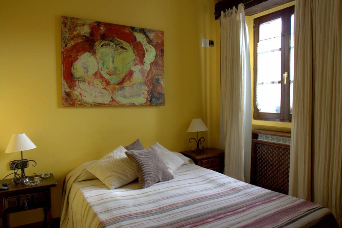Hostal Rural Elosta - Housity