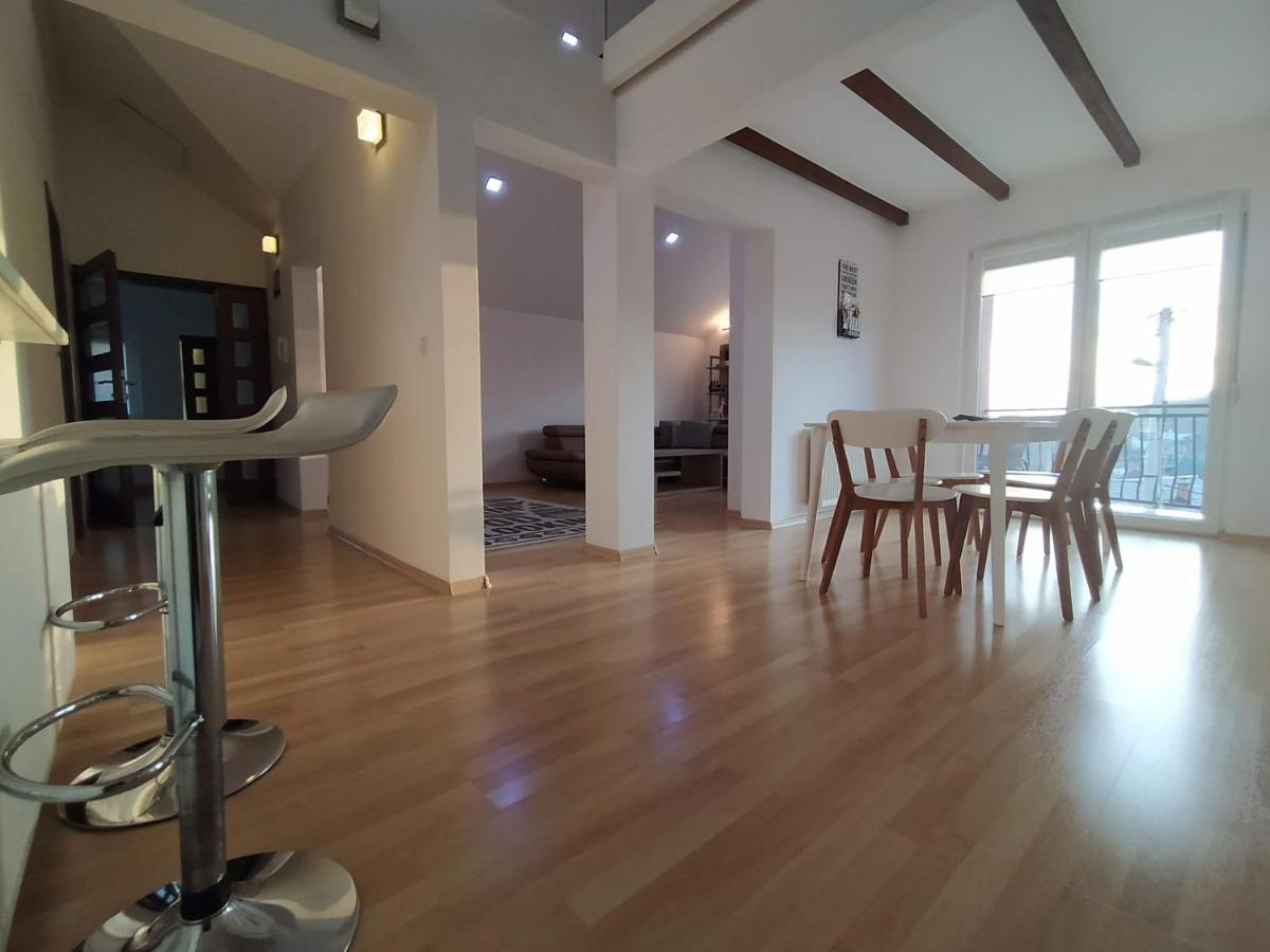 Oasis of Peace Modern House - Housity